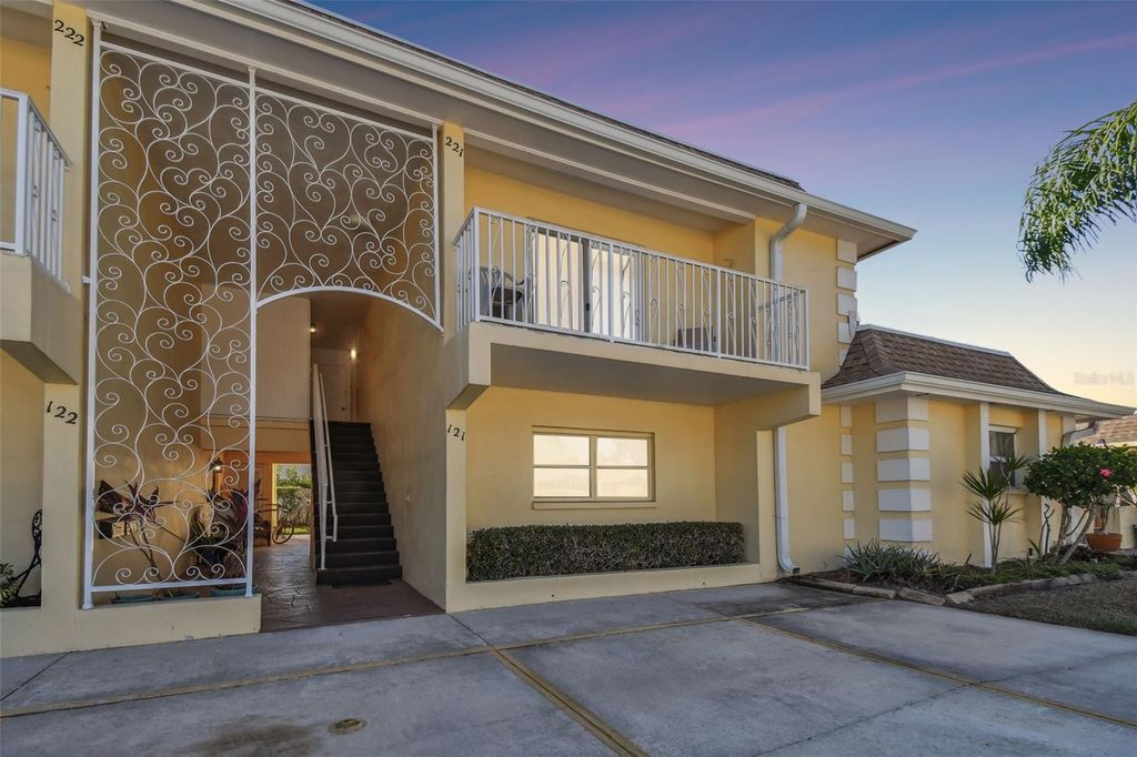 610 INDIAN ROCKS ROAD N 121, Belleair Bluffs, FL 33770