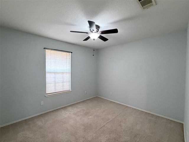142 Nuuanu LN, Bastrop, TX 78602