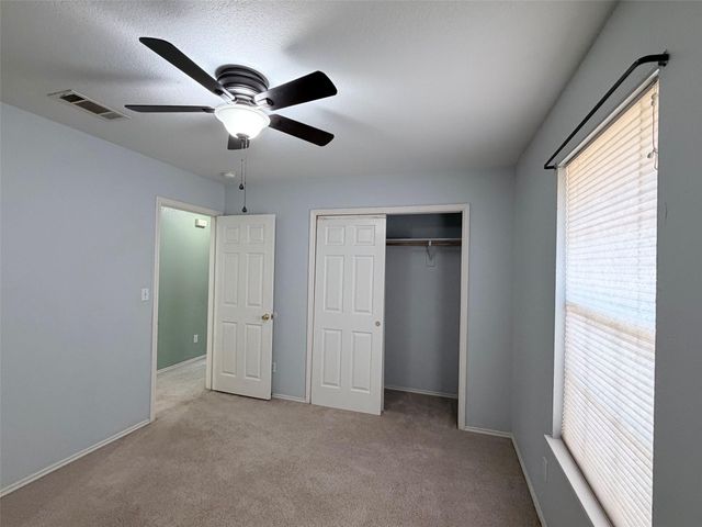 142 Nuuanu LN, Bastrop, TX 78602