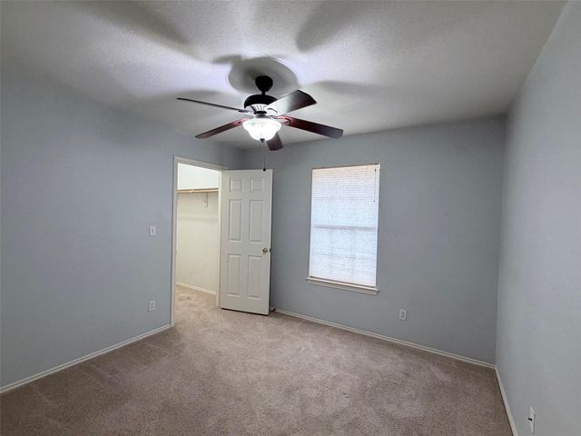 142 Nuuanu LN, Bastrop, TX 78602
