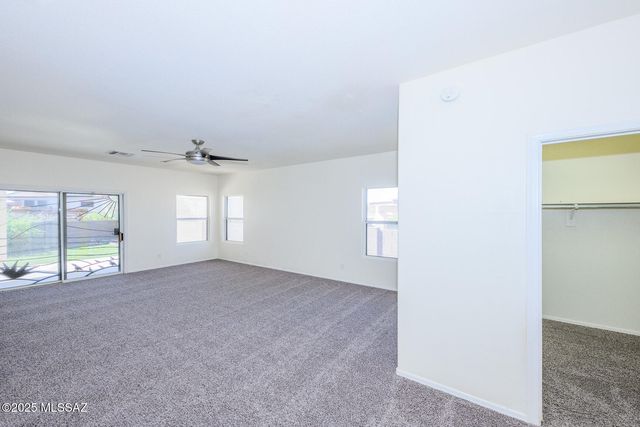 13564 E diablo creek Drive, Vail, AZ 85641