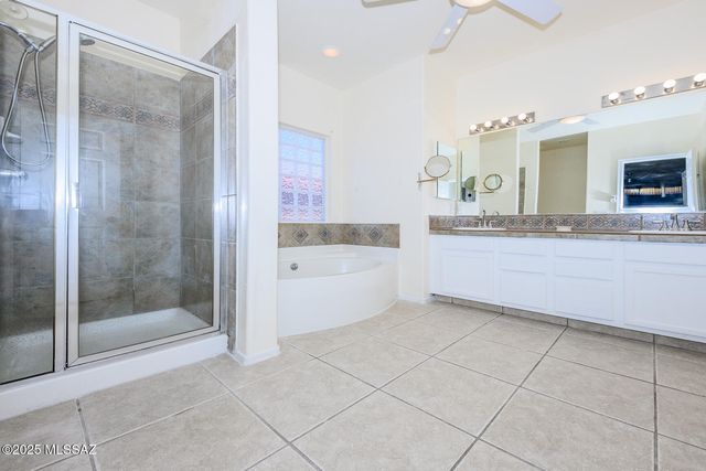 13564 E diablo creek Drive, Vail, AZ 85641