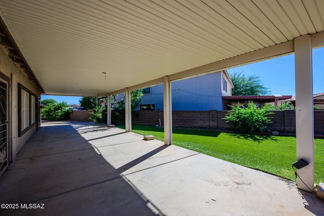 13564 E diablo creek Drive, Vail, AZ 85641