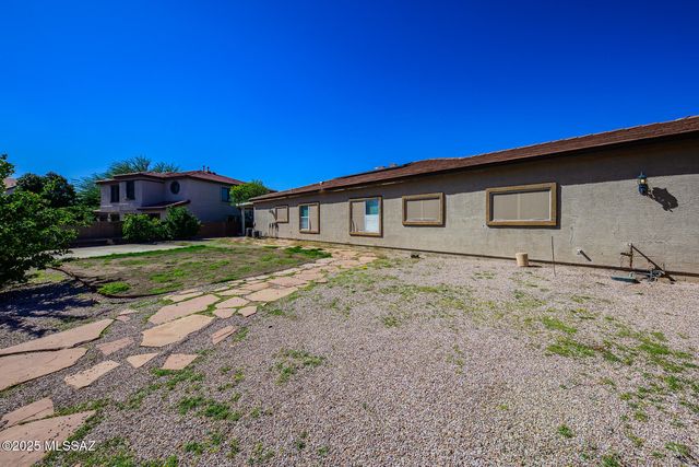 13564 E diablo creek Drive, Vail, AZ 85641