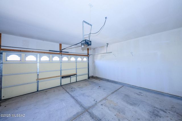 13564 E diablo creek Drive, Vail, AZ 85641