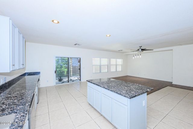 13564 E diablo creek Drive, Vail, AZ 85641