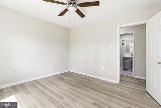 18246 WHITE PINE DR, Milford, VA 22514