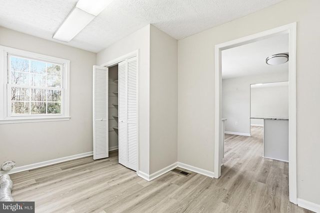 18246 WHITE PINE DR, Milford, VA 22514