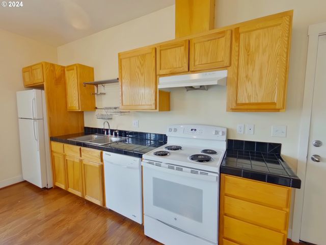 1857 PEARL St, Eugene, OR 97401