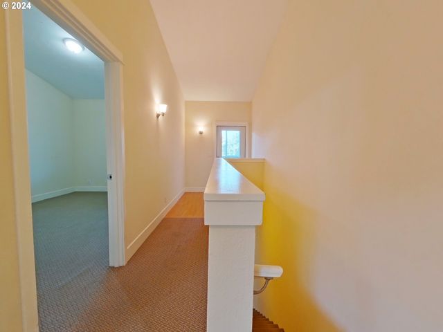 1857 PEARL St, Eugene, OR 97401