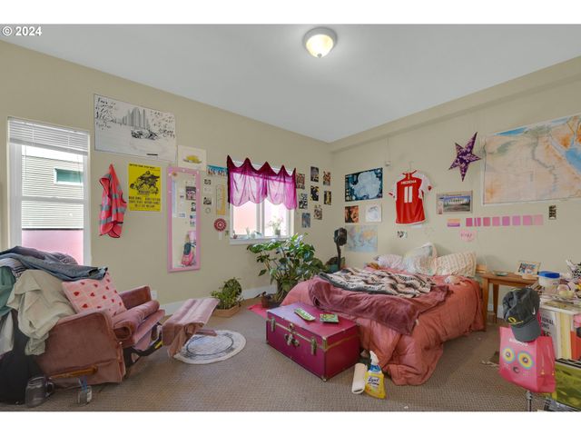 1857 PEARL St, Eugene, OR 97401