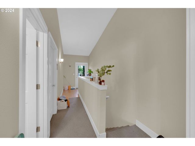 1857 PEARL St, Eugene, OR 97401