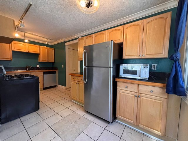 423 W 31st Street 102, Minneapolis, MN 55408