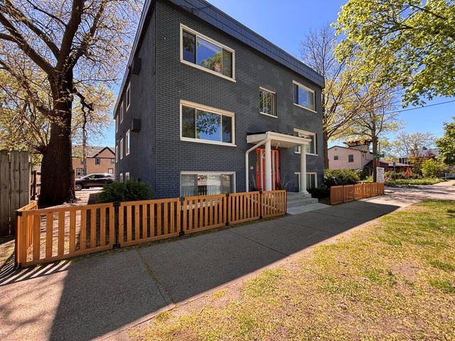 423 W 31st Street 102, Minneapolis, MN 55408