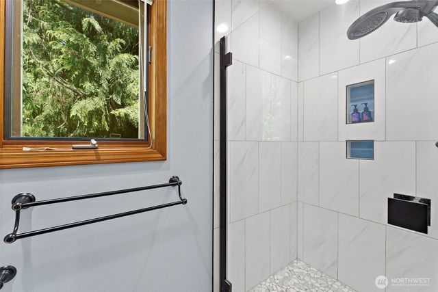 22200 Sweeney Road SE, Maple Valley, WA 98038