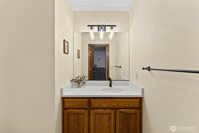22200 Sweeney Road SE, Maple Valley, WA 98038