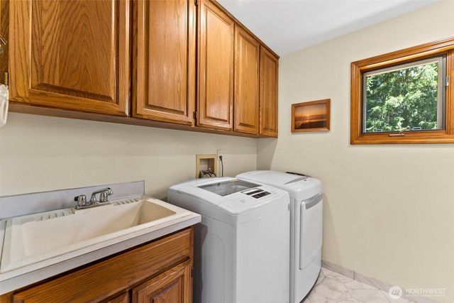 22200 Sweeney Road SE, Maple Valley, WA 98038