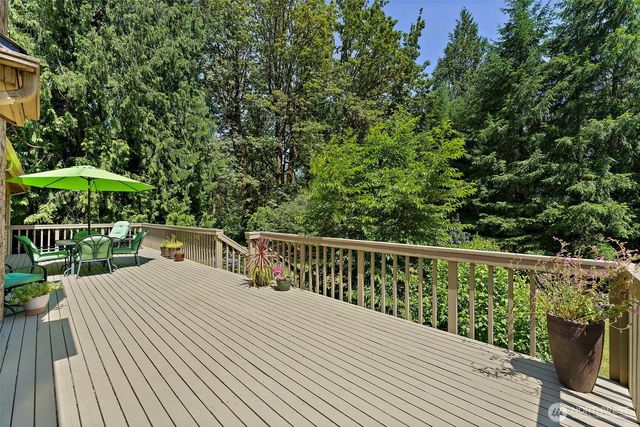 22200 Sweeney Road SE, Maple Valley, WA 98038
