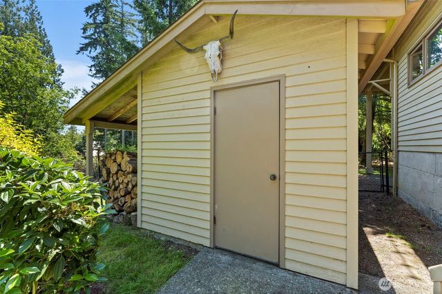 22200 Sweeney Road SE, Maple Valley, WA 98038