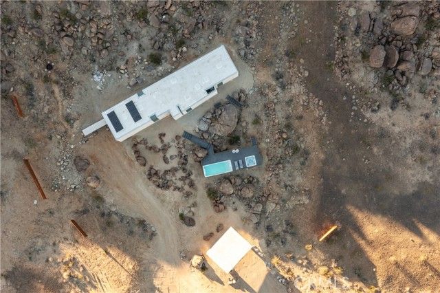 1824 Mountain Shadow Road, Joshua Tree, CA 92252