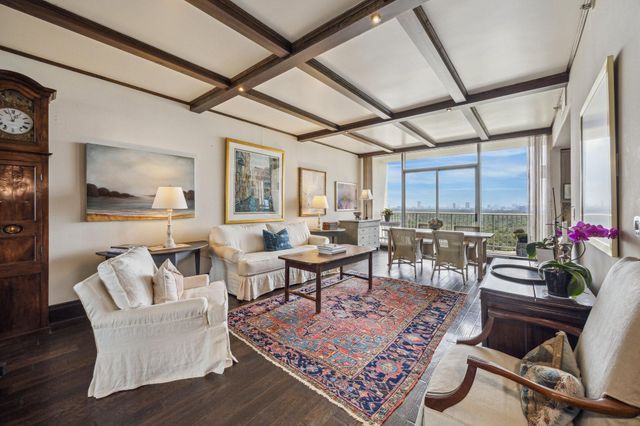121 North Post Oak Lane 2303, Houston, TX 77024