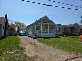 1236 Decamp Street, Burton, MI 48529