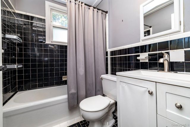 837 Edward Street, Baldwin, NY 11510