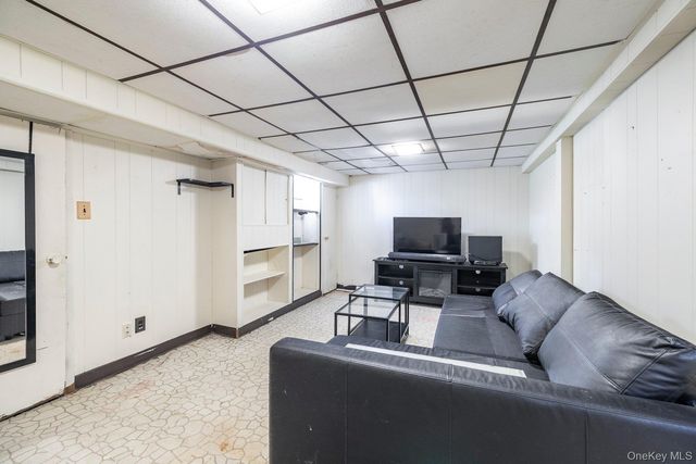 837 Edward Street, Baldwin, NY 11510