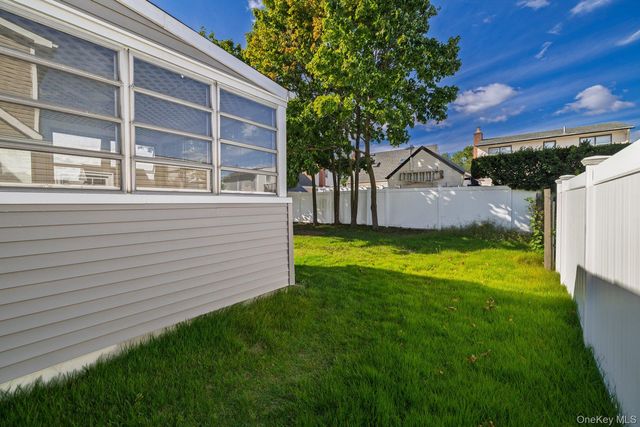 837 Edward Street, Baldwin, NY 11510