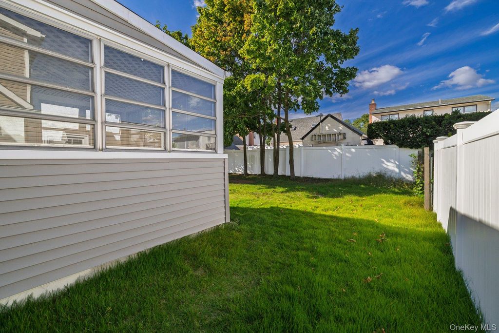837 Edward Street, Baldwin, NY 11510 — photo 4