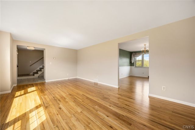 4175 Old Winding, Onondaga, NY 13215