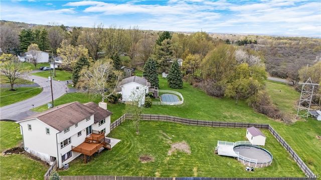 4175 Old Winding, Onondaga, NY 13215