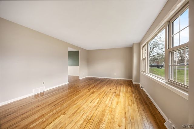 4175 Old Winding, Onondaga, NY 13215