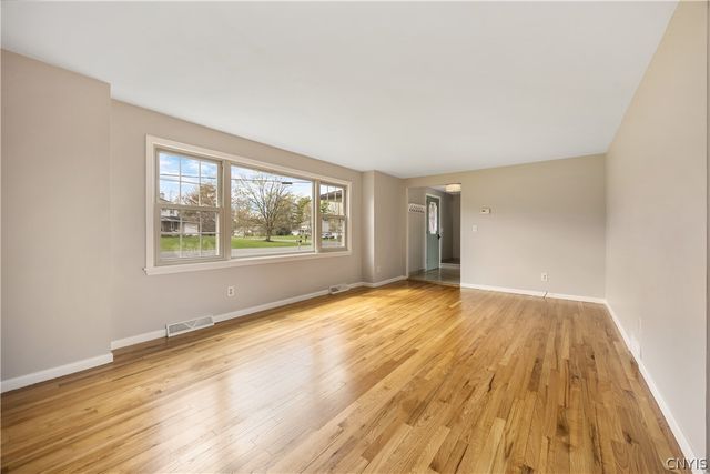 4175 Old Winding, Onondaga, NY 13215