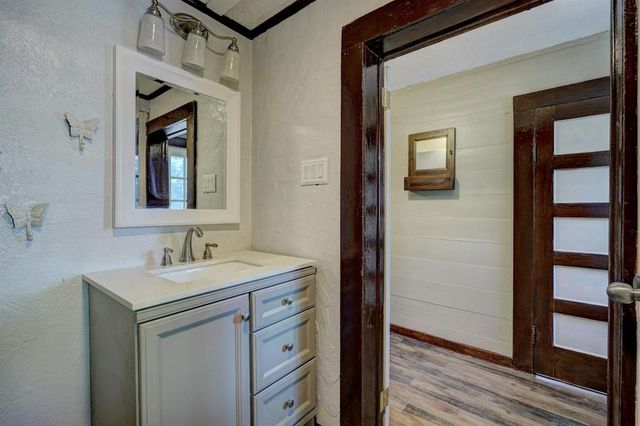 1529 NW 1st Street, Oklahoma City, OK 73106