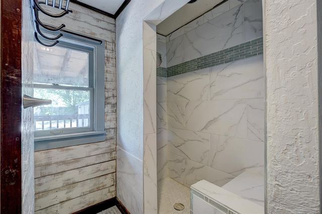 1529 NW 1st Street, Oklahoma City, OK 73106