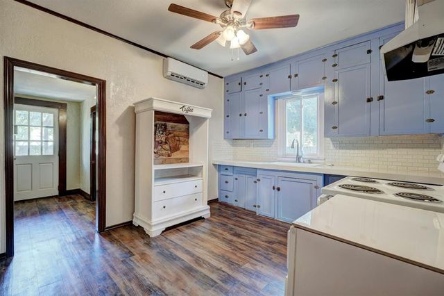 1529 NW 1st Street, Oklahoma City, OK 73106