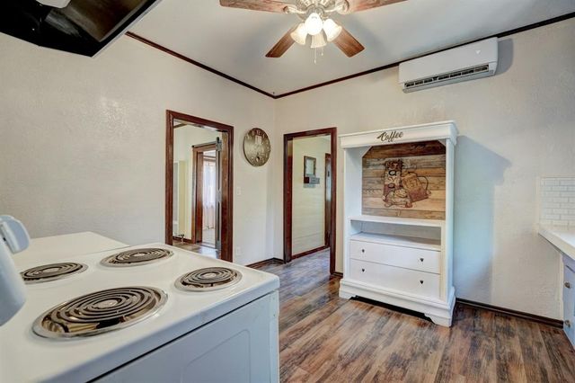 1529 NW 1st Street, Oklahoma City, OK 73106