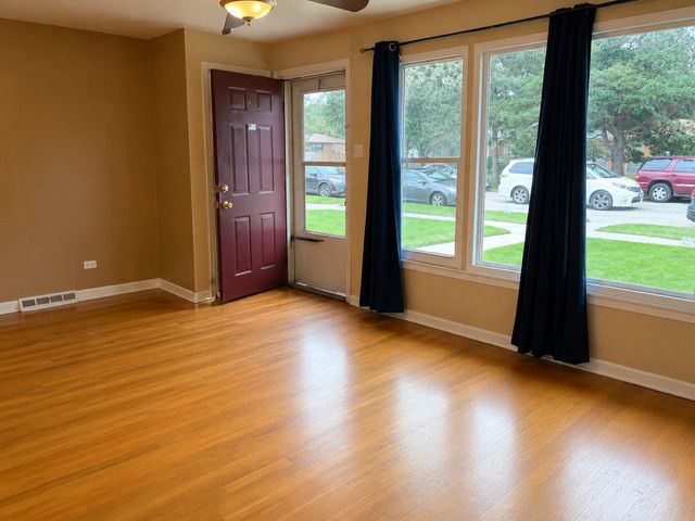 11329 S Green Bay Avenue, Chicago, IL 60617