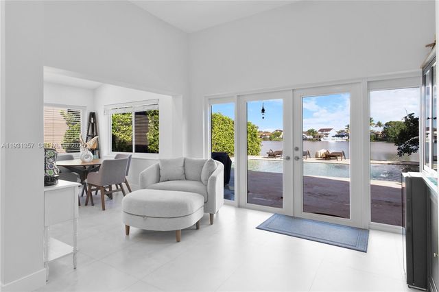 18501 NW 55th Ave, Miami Gardens, FL 33055