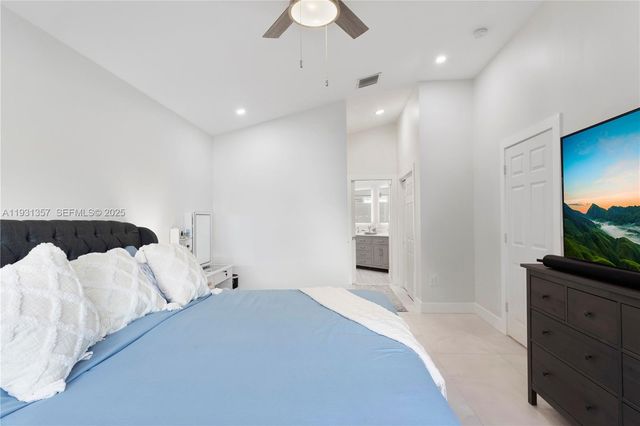 18501 NW 55th Ave, Miami Gardens, FL 33055