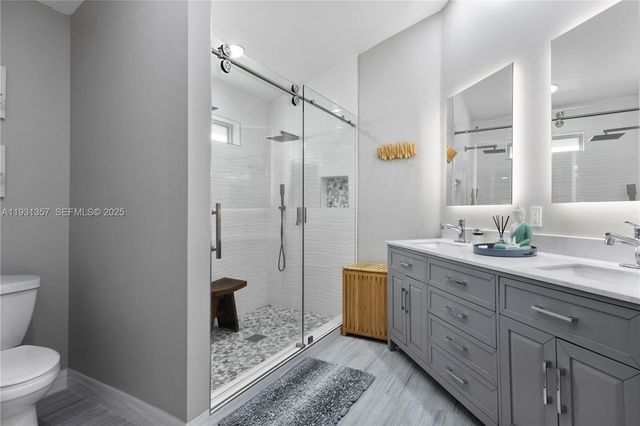 18501 NW 55th Ave, Miami Gardens, FL 33055