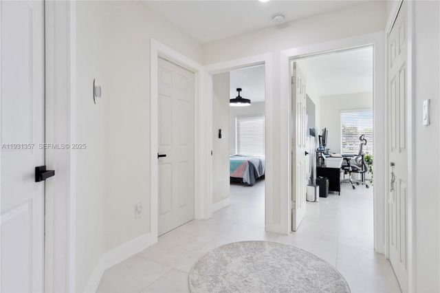 18501 NW 55th Ave, Miami Gardens, FL 33055