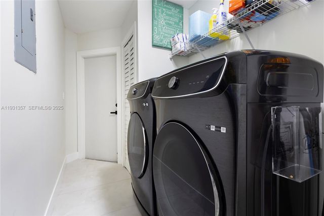 18501 NW 55th Ave, Miami Gardens, FL 33055