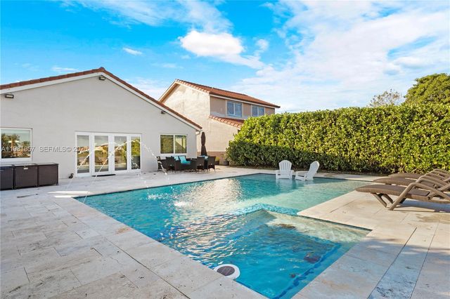 18501 NW 55th Ave, Miami Gardens, FL 33055