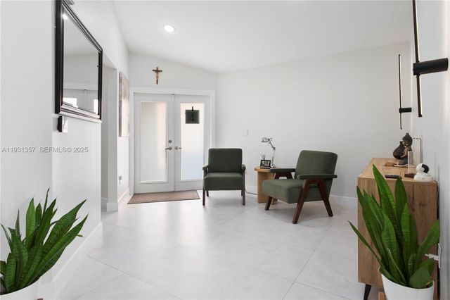 18501 NW 55th Ave, Miami Gardens, FL 33055