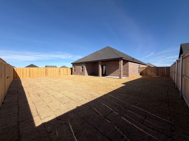 409 Essex Lane, Wolfforth, TX 79382