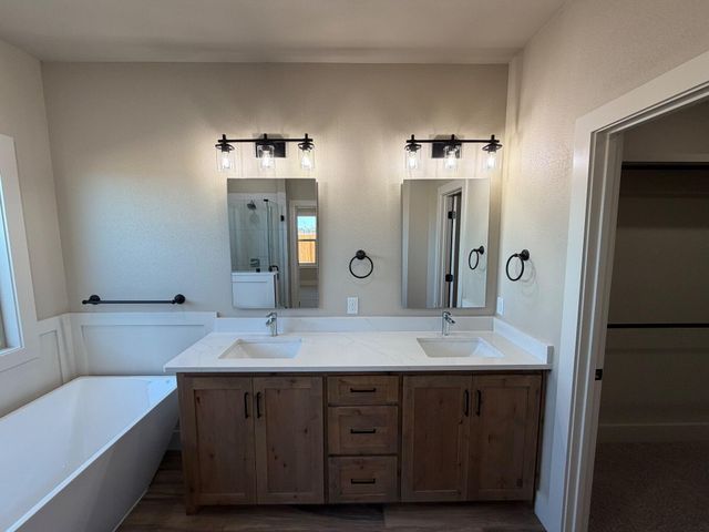 409 Essex Lane, Wolfforth, TX 79382