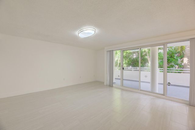 2100 Brickell Avenue 404, Miami, FL 33129