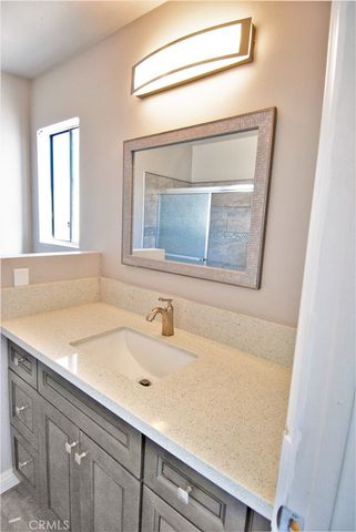 746 N Eucalyptus Avenue 16, Inglewood, CA 90302